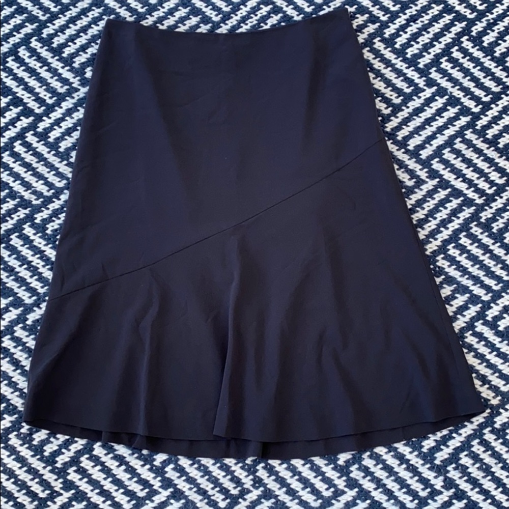 Ann Taylor black skirt side zip asym detail sz 4